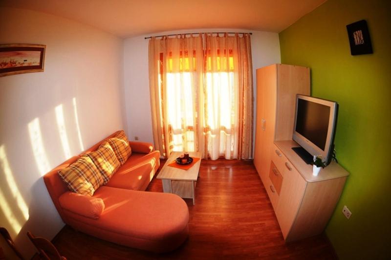 Apartments Belic With Pool Jelsa  Esterno foto